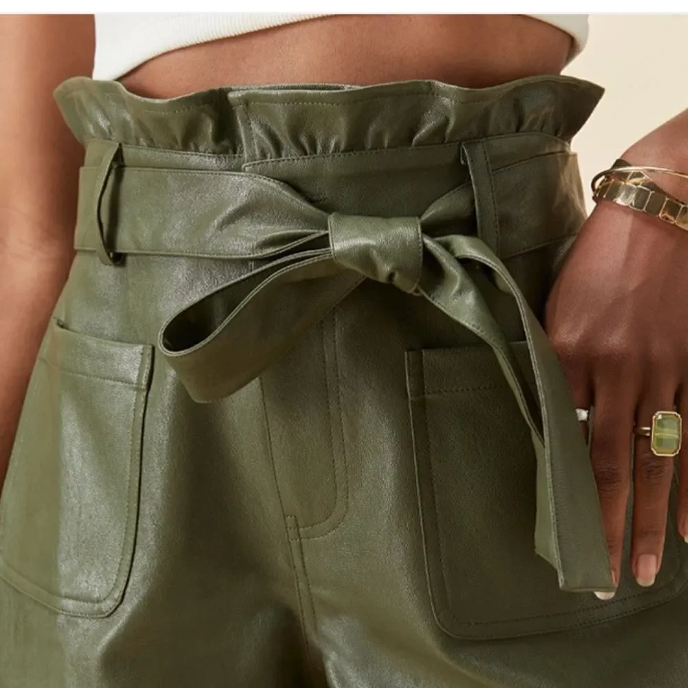 Francesca’s Edith Faux Leather Paperbag Shorts green size large_3
